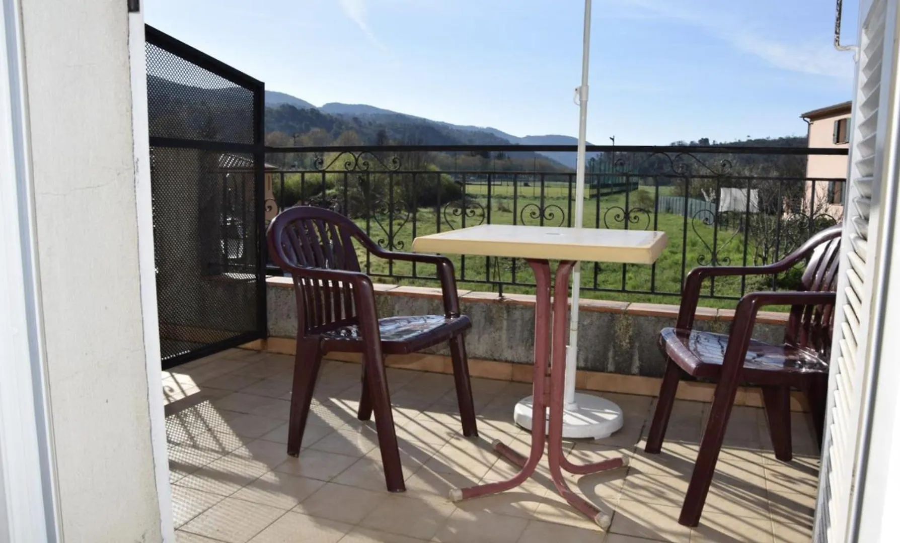 Levens Hotel La Vigneraie צרפת