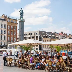 Charming 2 Bedroom With Terrace , Lille France